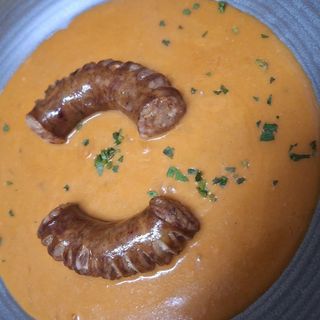 Fasole pârgălită cu cârnat fript