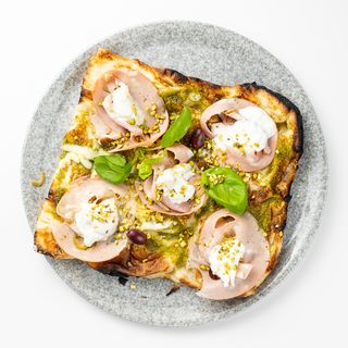 Mortadella e pistachio