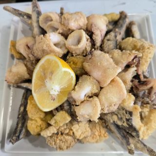 Fritura variada de pescaíto 