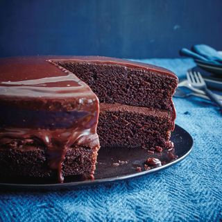 Chocolate fudge cake