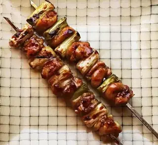 16. Yakitori (3 espetadas)