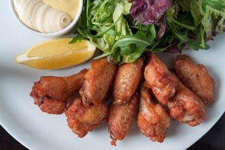 Пилешки крилца (400г)