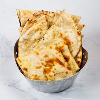 Garlic naan