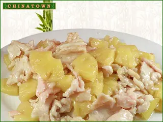 Пиле с ананас