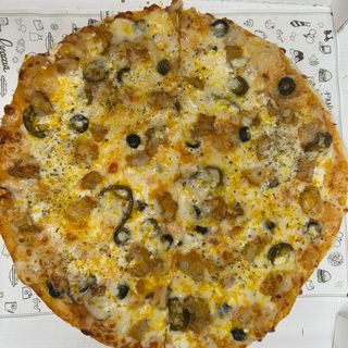 1. Cheesy Special (40 Cm.)