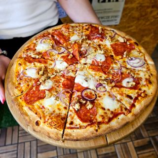 47. Pizza Calabra 24cm