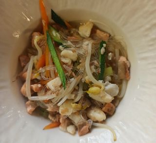 K15  spaghetti di soia e salmone