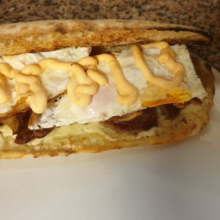 Paposcia con speck, mozzarella e scamorza affumicata