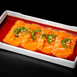 101. Carpaccio di salmone fusion