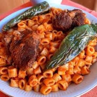 Makarouna fella à la viande de bœuf 