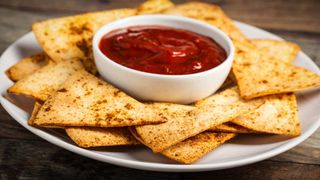 Tortillas con salsa piccante
