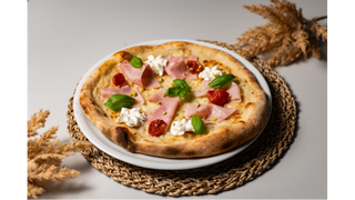 1. Pizza Bianca Perfetta