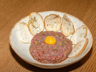 Тартар з яловичини (140г)