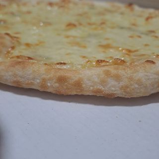 Pizza ai quattro formaggi