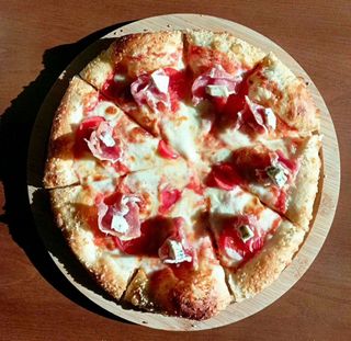 Піца Прошуто