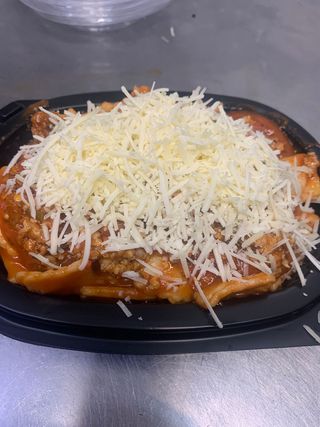 Tortellini de queso con carne