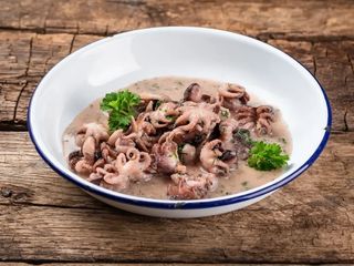 Восьминіг бебі в часниковому соусі (200g)