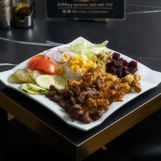 Plato combinado de carne picada