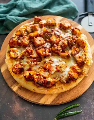 BBQ paneer pizza
