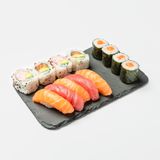 Sushi no moriawase (13 pzs.)