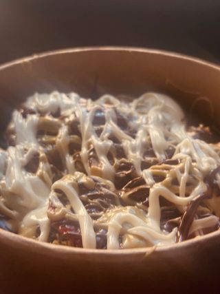 NOU !! Crepe Capsuni Dubai