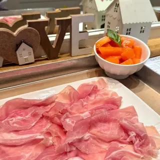 CRUDO E MELONE