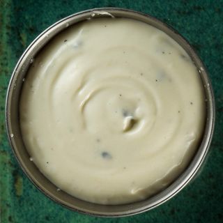 Tahini majo