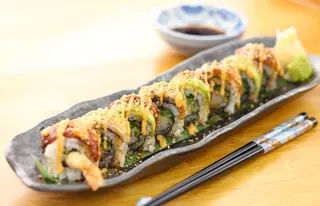 Dragón roll (8 pzs.)