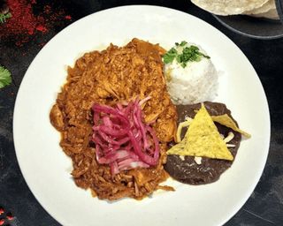 Cochinita pibil taquería