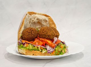 Falafel com Pão Vegetariano