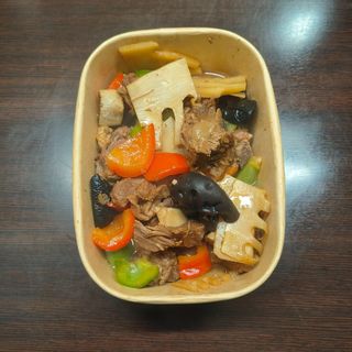 93. Puntine di maiale stufate