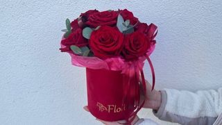 Flowerbox Czerwona Róża - 7 szt