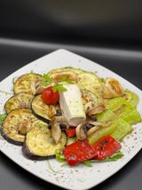 Salata od pečenog povrća sa sirom