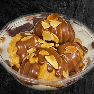 Profiterol cup