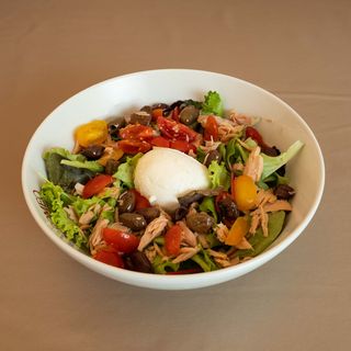 Insalatona Tonno e Bufala