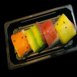 Uramaki rainbow (4 pzs.)