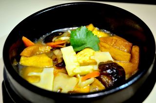 Tofu en la olla, vegano