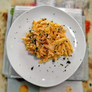 Penne al salmone