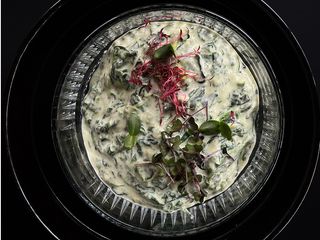 Шпинат у Вершковому соусі з сиром Пармезан (200г)