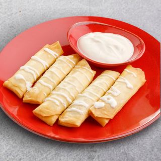 Ролло с сыром и сметаной/ Rotolini cu brânză și smântână