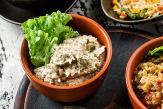 Tocană de vinete cu usturoi