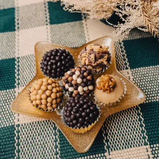 Caixa Brigadeiros