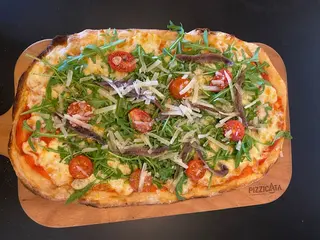 pizza caprese