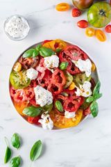 Salade de Tomates Variées et Burrata