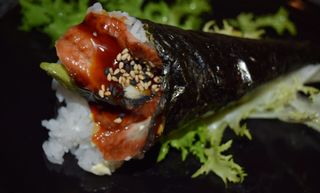 113. Temaki unagi