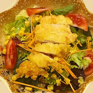 2. Ensalada Con Pollo
