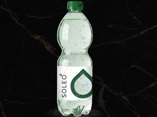 Woda gaz 0,5 l