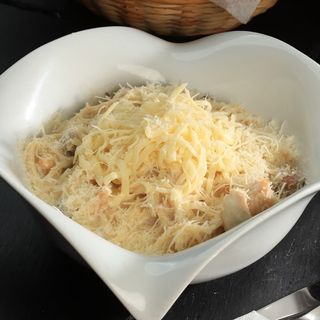 Spaghete cu pui si ciuperci