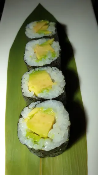 935. Avocado maki - 8 pezzi