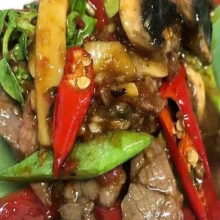 Nua pad kra prouw (muy picante)